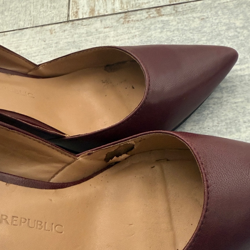 Banana Republic Burgundy Heels - Picture 8 of 8